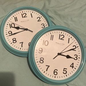 Plastic blue kid clocks
